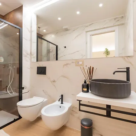 Colosseo Romantic * Roma