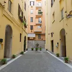 Colosseo Romantic רומא