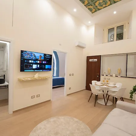 Colosseo Romantic Appartement *
