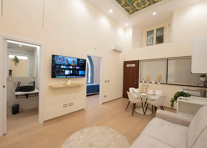 Colosseo Romantic דירה *